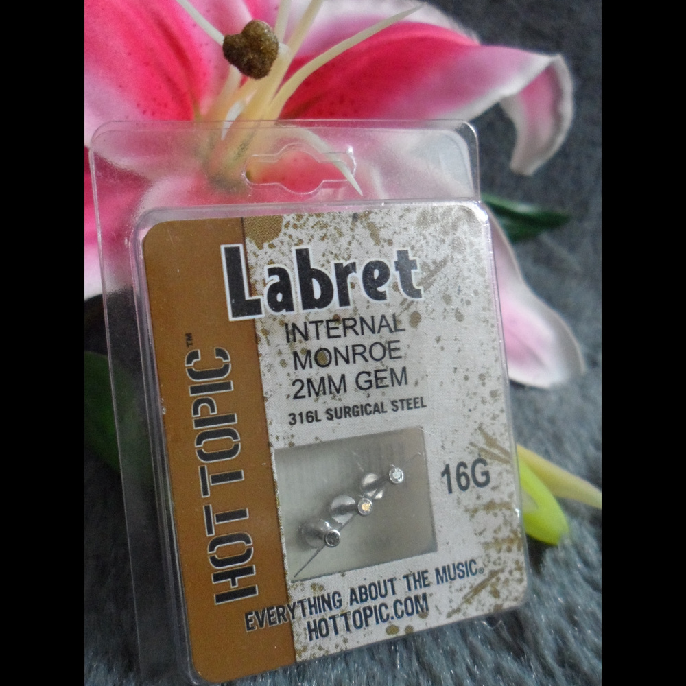 NEW! Labret set of 3 ~ 6mm ~ 1/4" ~ 16G